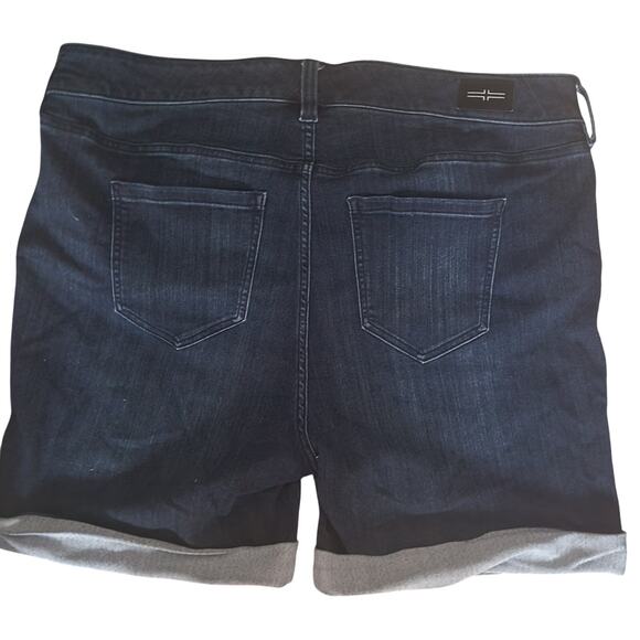 Liverpool Los Angeles Distressed Dark Wash High Waist Stretch Cuffed Shorts 18W - Picture 6 of 10